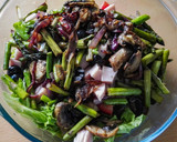 Foto del paso 4 de la receta: Ensalada templada con espárragos trigueros