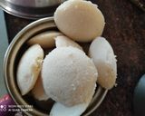 A picture of step 2 of Stuff potato idli pakoda chat.