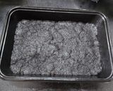 A picture of step 4 of Non fire Tricolor coconut burfi.