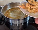 Foto del paso 4 de la receta: Arroz caldoso de pulpo y langostinos
