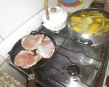 Foto del paso 4 de la receta: Costeletas de cerdo a la placha y una rica sopa de vegetales 😊