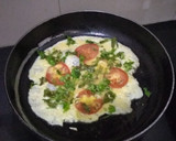 டொமேட்டோ சீஸ் ஆம்லெட் (Tomato cheese omelet) ரெசிபி ஸ்டேப் 4 புகைப்படம்