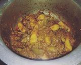 A picture of step 3 of Torai Baingan ki sabzi.