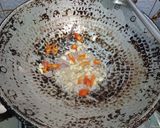 Foto langkah ke 4 dari resep Kwetiau Goreng Selada.