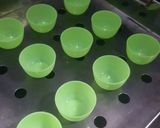 Foto langkah ke 5 dari resep Kue Lumpang / Kue Ijo.