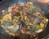 Foto del paso 4 de la receta: Pizza vegana con masa de boniato y zanahoria🥕