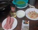 Foto del paso 2 de la receta: Rehogado de arvejas con salchichas frescas y arroz blanco