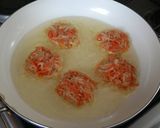 Foto del paso 3 de la receta: Tortitas de papa y zanahoria