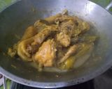 Foto langkah ke 4 dari resep Goreng Ayam Kampung empuk.