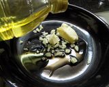 Foto del paso 6 de la receta: Moños con manteca y brocolis a las tres pimientas