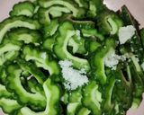 Foto langkah ke 1 dari resep Tumis Pare.