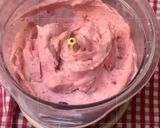 Une image de l'étape 4 de Glace express fraises 🍓.