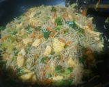 A picture of step 5 of Egg fried rice 🇨🇳.