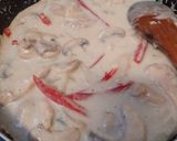 Foto langkah ke 7 dari resep Chicken Stroganoff.