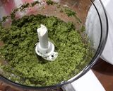 Foto langkah ke 3 dari resep Pasta Pesto Simple & Ekonomis (Pakai Bayam).