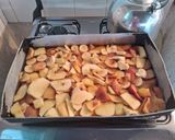 Foto del paso 4 de la receta: Torta invertida de frutas 🍌🍎🍒🍑