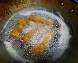 A picture of step 6 of Pizza bread roll.