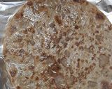 A picture of step 5 of Onion paratha.