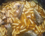 Foto del paso 4 de la receta: Macarrones caldosos con conejo