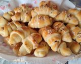 Krémtúrós-virslis kifli (sütőporos) 🥐 recept fázis 5 fotója