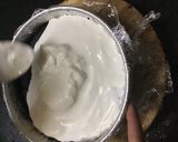 A picture of step 6 of Oreo Ice cream cake.