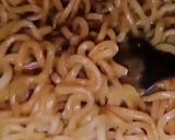 صورة لخطوة 3 من وصفة اندومي بالصوص صويا 🤤🍜