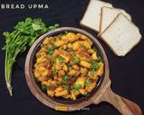 A picture of step 7 of Bread Upma.