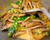 รูปขั้นตอนการทำที่ 4 ของ แกงพะแนงไก่(เจ)