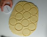 Foto del paso 5 de la receta: Alfajor de maicena