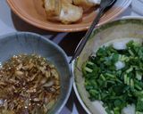 รูปขั้นตอนการทำที่ 2 ของ ก๋วยเตี๋ยวไก่พะโล้เส้นหมี่