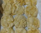 Foto langkah ke 5 dari resep Cheesy Garlic Bread.