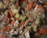 Foto del paso 4 de la receta: Guiso de marisco salteado