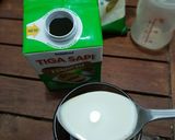 Foto langkah ke 4 dari resep Hot Milk Coffee.