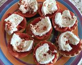 Foto del paso 5 de la receta: Tartaletas de pepperoni y rulo de cabra