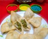 A picture of step 11 of Pea Samosas.