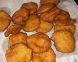 A picture of step 3 of Urad Dal Ke Dahi Bhalle /Bade.