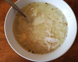 Foto del paso 2 de la receta: Consomé de pollo