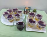 A picture of step 3 of Fruits creamy with pineapple jelly and black currant sauce.
