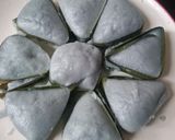 Foto langkah ke 3 dari resep Takir Segitiga.