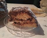 Foto del paso 17 de la receta: Torta de dos cítricos y jengibre decorada con dulce de leche y pera, ganache de chocolate