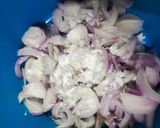 કાંદા ભજીયા (Kanda Bhajiya Recipe In Gujarati) રેસીપી સ્ટેપ2ફોટો