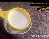 A picture of step 2 of Green Grapes Shake.