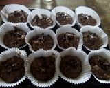 Foto langkah ke 5 dari resep Banana choco muffin.