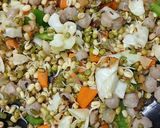 A picture of step 4 of Foxtail Millet Khichdi with Moong Sprouts/Soya Chunks and mixed vegetables.