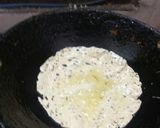 A picture of step 3 of Masala papad.