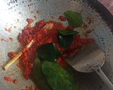 Foto langkah ke 3 dari resep Asin Cumi Sambal Daun Jeruk.