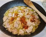 Foto del paso 4 de la receta: Mollejas de cordero encebolladas