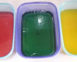 Foto langkah ke 1 dari resep Puding susu mozaik.