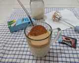 Foto langkah ke 2 dari resep Dalgona coffee.