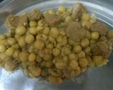 A picture of step 1 of Quick and healthy Matar chaat (Dried peas, Matra, Yellow peas).